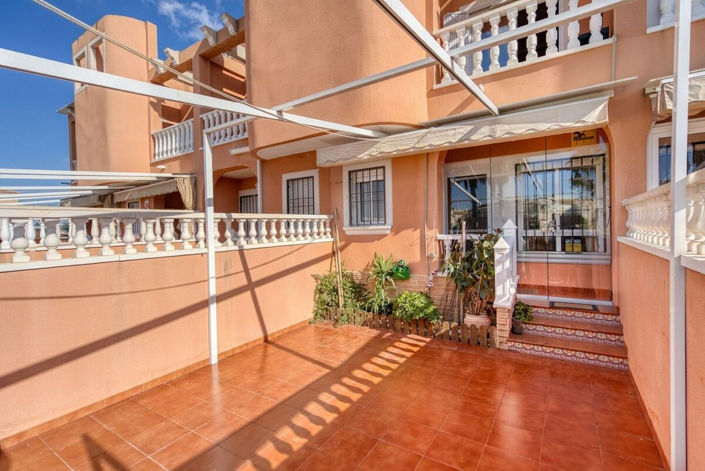 Image No.2-3 Bed House for sale