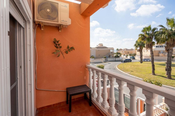 Image No.21-3 Bed House for sale