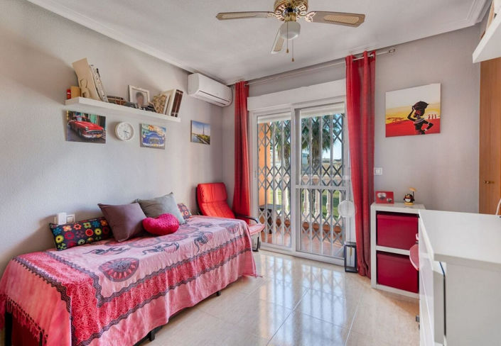 Image No.9-3 Bed House for sale