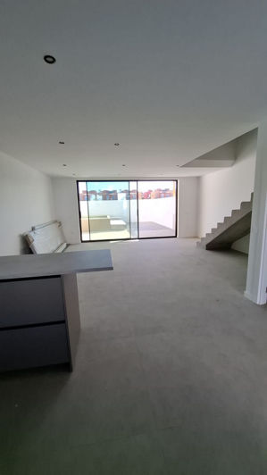 Image No.26-3 Bed House for sale