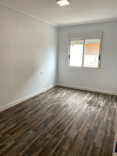 Image No.40-2 Bed Apartment for sale