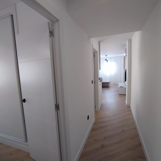 Image No.20-2 Bed Apartment for sale