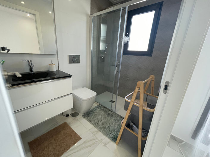 Image No.35-3 Bed Villa for sale