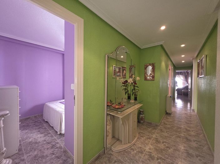 Image No.29-2 Bed Apartment for sale