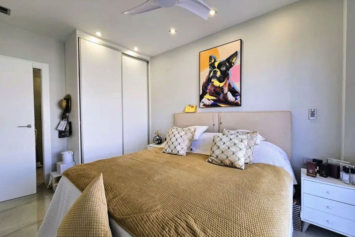 Image No.12-3 Bed House for sale