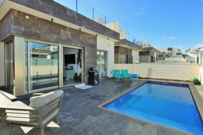 Image No.25-3 Bed House for sale