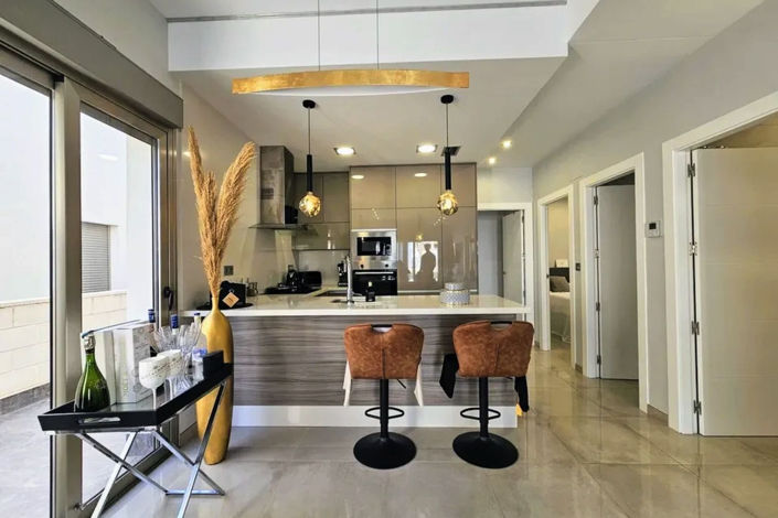 Image No.7-3 Bed House for sale