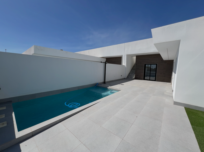 Image No.17-2 Bed Villa for sale