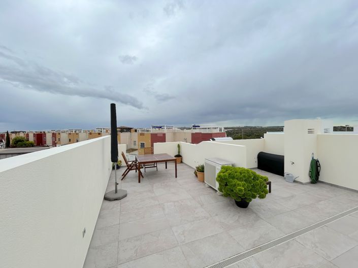 Image No.1-2 Bed Apartment for sale