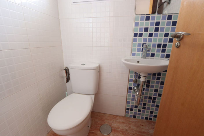 Image No.14-3 Bed House for sale