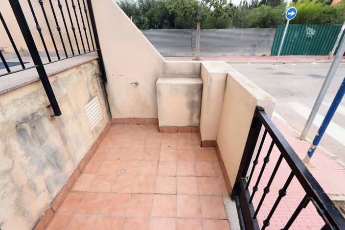 Image No.15-3 Bed House for sale