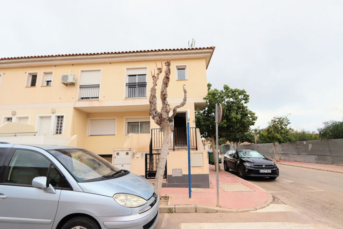 Image No.17-3 Bed House for sale