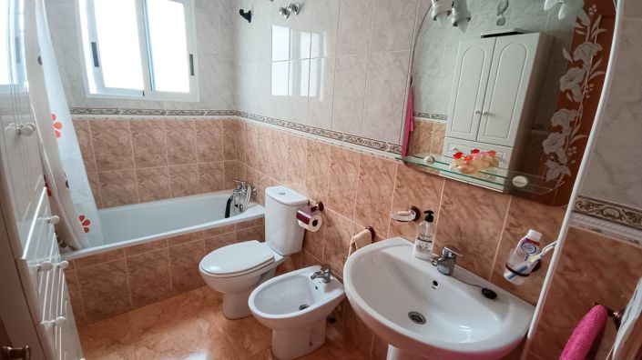 Image No.16-2 Bed Bungalow for sale