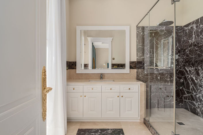 Image No.27-7 Bed Villa for sale