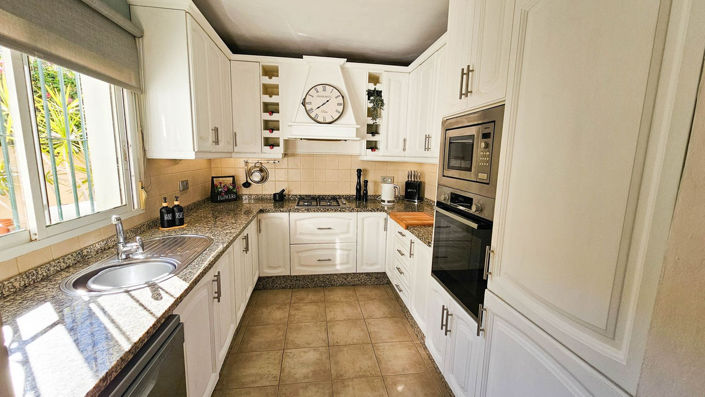 Image No.7-3 Bed Villa for sale