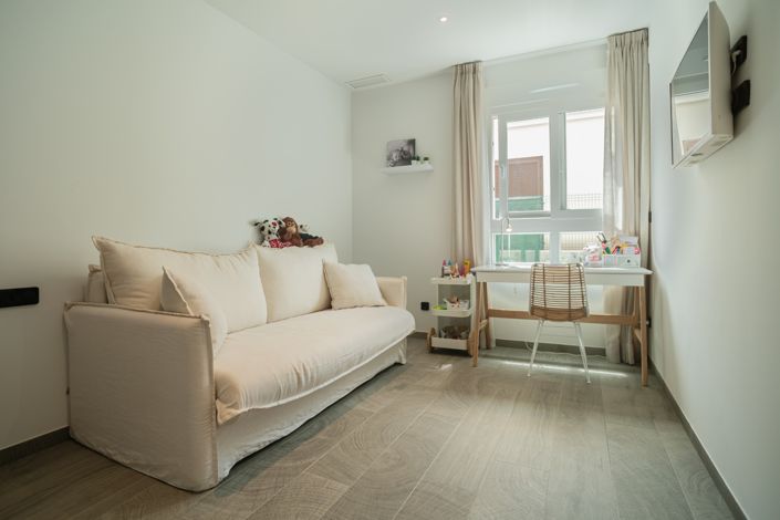 Image No.13-3 Bed Apartment for sale