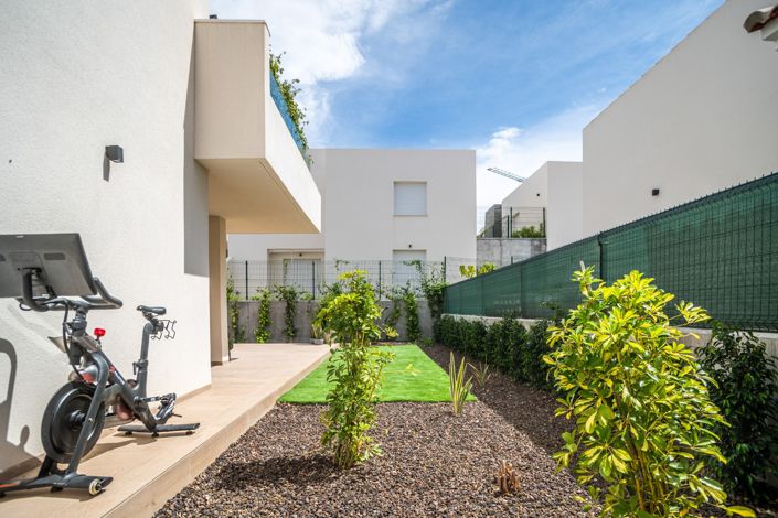 Image No.24-3 Bed Apartment for sale