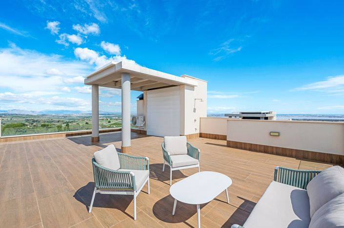 Image No.18-2 Bed Property for sale