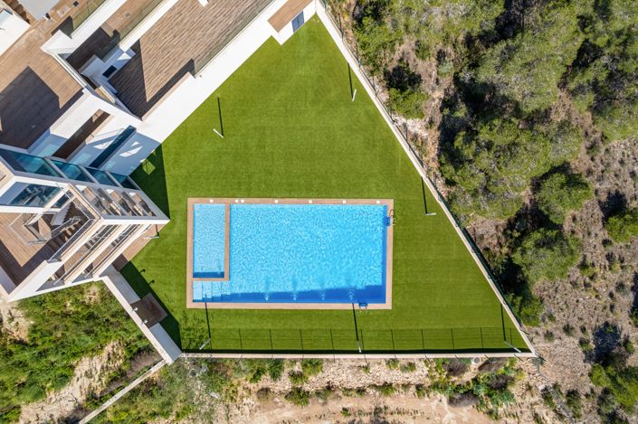 Image No.23-2 Bed Property for sale