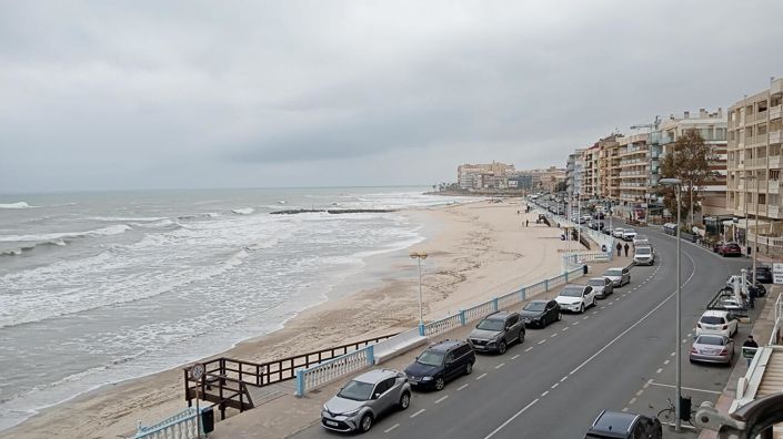 Image No.18-3 Bed Apartment for sale