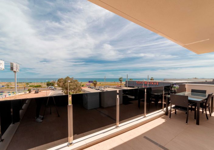 Image No.14-3 Bed Property for sale