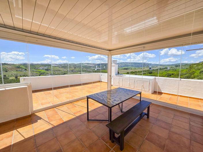 Image No.8-2 Bed Townhouse for sale