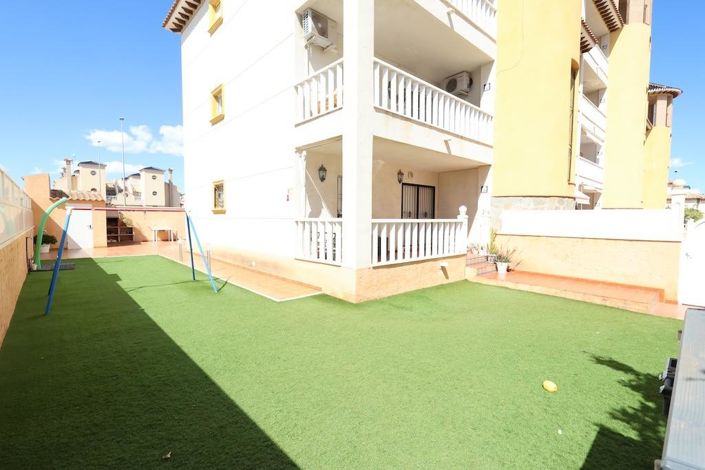 Image No.1-2 Bed Bungalow for sale