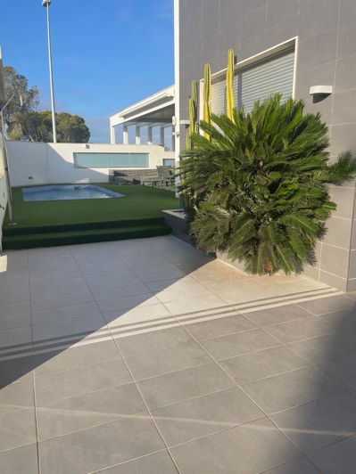 Image No.40-3 Bed Villa for sale