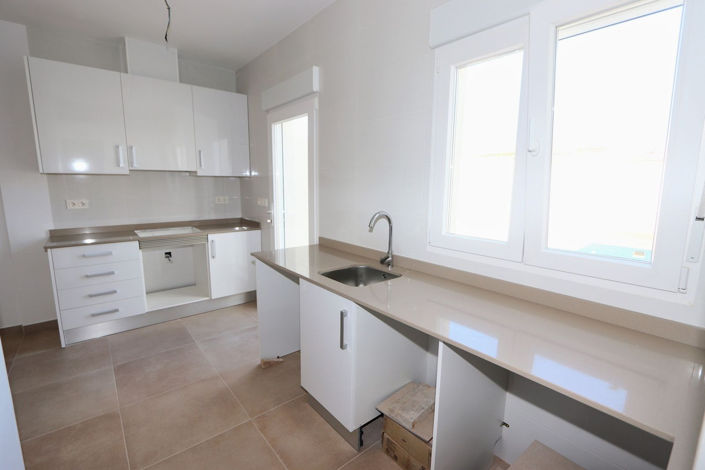 Image No.10-3 Bed House for sale