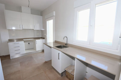 10-bb915d1cb19341576dcdc994b81ab9c5