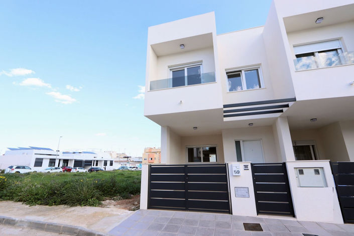 Image No.27-3 Bed House for sale