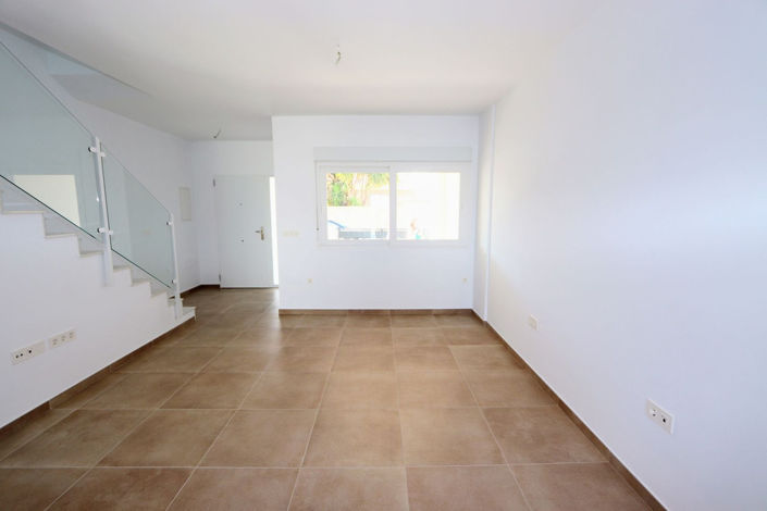 Image No.7-3 Bed House for sale