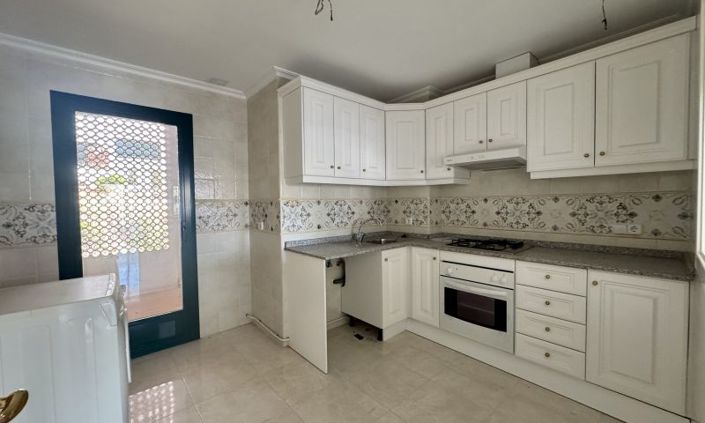 Image No.12-2 Bed Apartment for sale