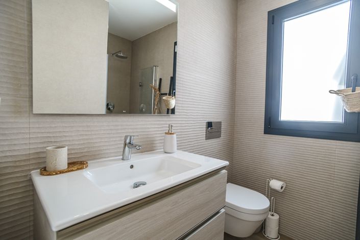 Image No.17-2 Bed Apartment for sale