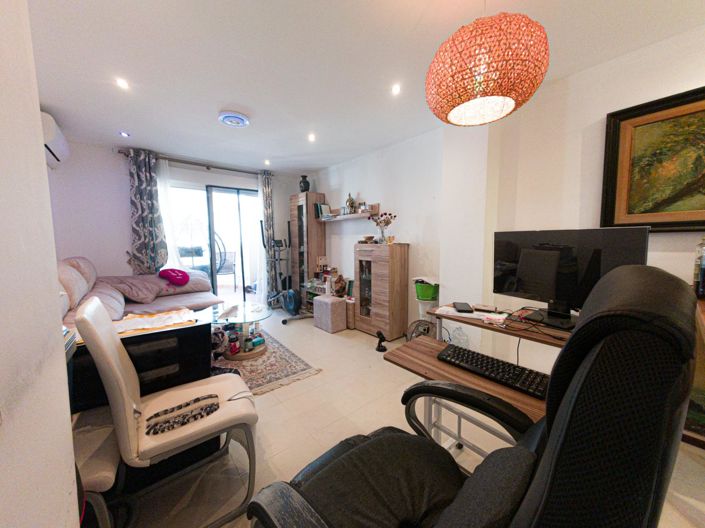 Image No.15-2 Bed Apartment for sale