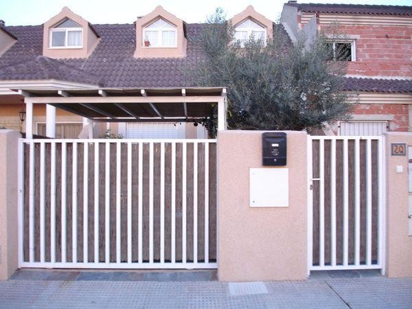 Image No.1-3 Bed Townhouse for sale