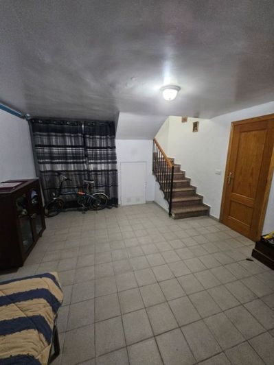 Image No.11-5 Bed Townhouse for sale