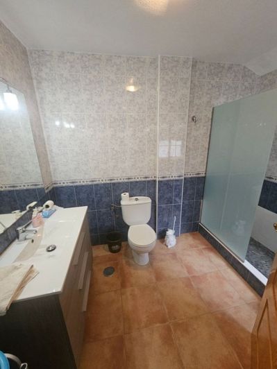 Image No.19-5 Bed Townhouse for sale