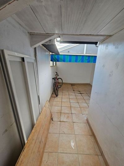 Image No.20-5 Bed Townhouse for sale