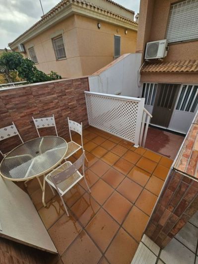 Image No.22-5 Bed Townhouse for sale