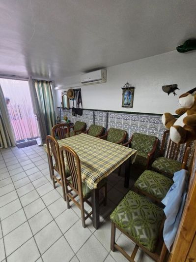 Image No.7-5 Bed Townhouse for sale