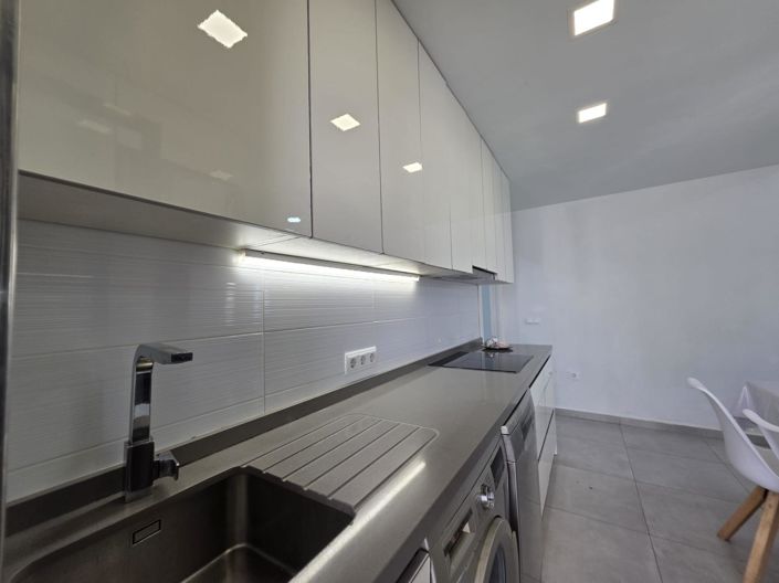 Image No.20-3 Bed House for sale