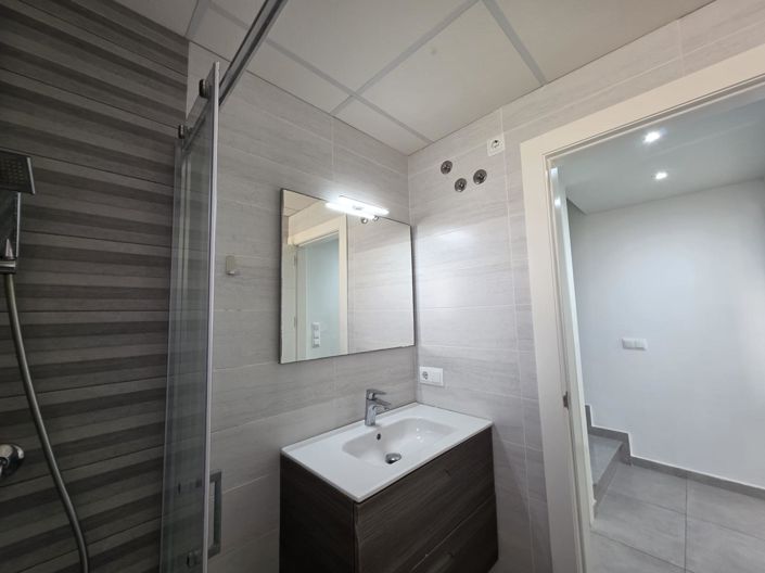 Image No.23-3 Bed House for sale