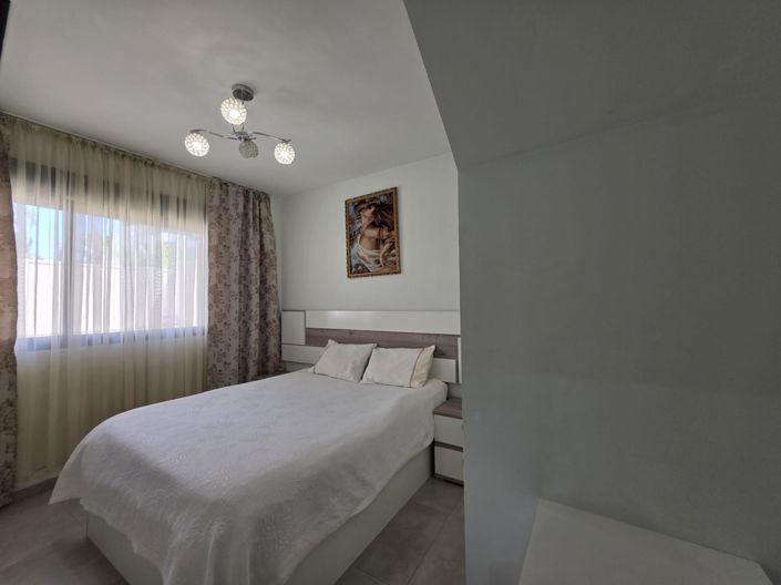 Image No.29-3 Bed House for sale