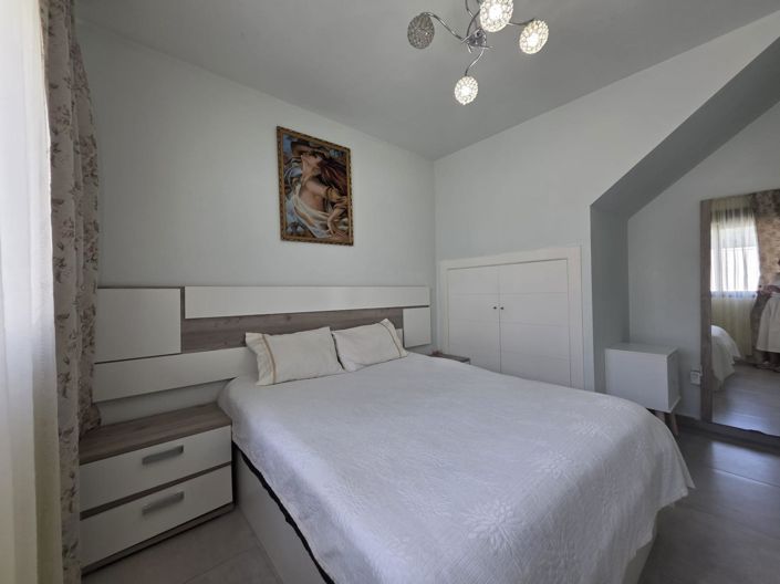 Image No.31-3 Bed House for sale