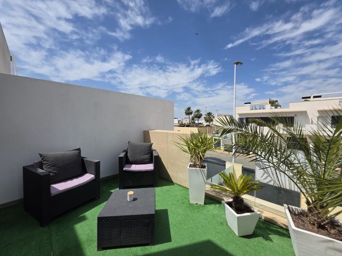 Image No.50-3 Bed House for sale