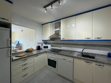 2-5bd7b9d04b45e33852eaf0ec6670150d