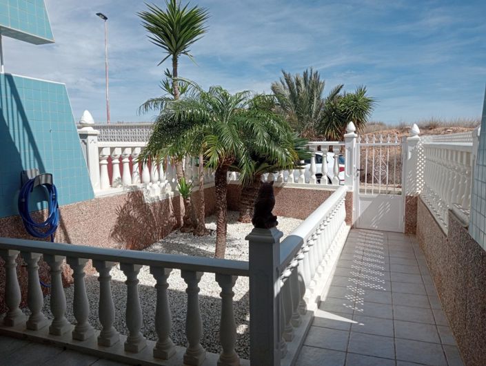 Image No.1-3 Bed Townhouse for sale