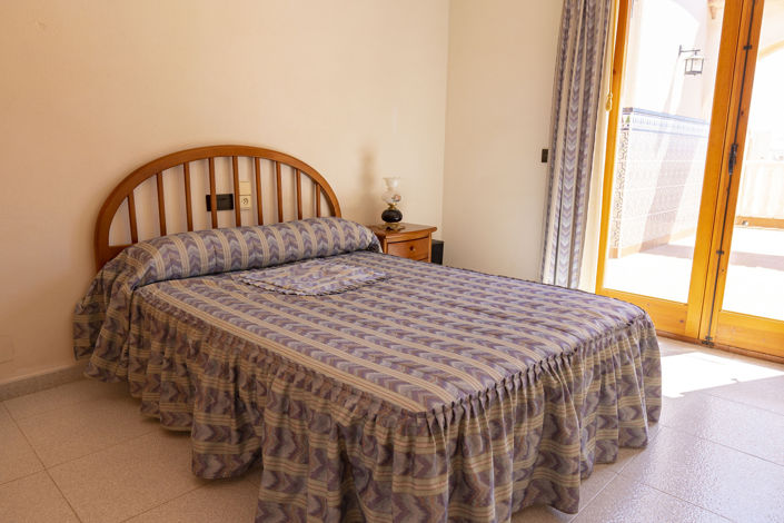 Image No.18-7 Bed Apartment for sale