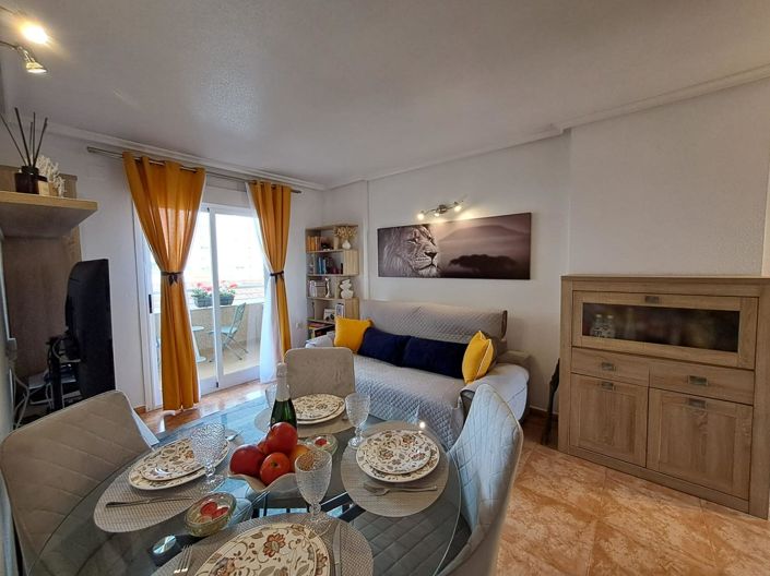 Image No.1-Appartement de 2 chambres à vendre à Torrevieja